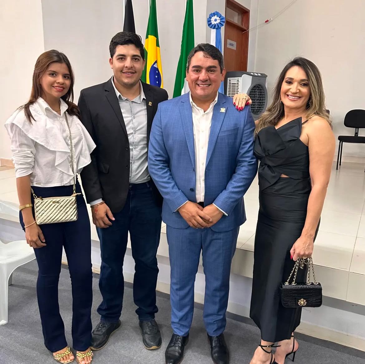 Foi realizada a posse da nova mesa diretora para o biênio 2025/2026 que irá conduzir os trabalhos do Poder Legislativo de Marizópolis.